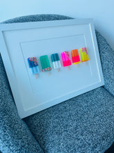 Load image into Gallery viewer, 19&quot; x 25&quot; Colorful Pops
