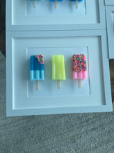 Load image into Gallery viewer, 12&quot; x 15&quot; Shortcake Pops
