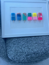 Load image into Gallery viewer, 19&quot; x 25&quot; Colorful Pops

