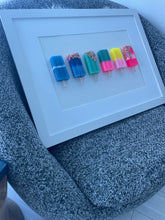 Load image into Gallery viewer, 19&quot; x 25&quot; Colorful Pops

